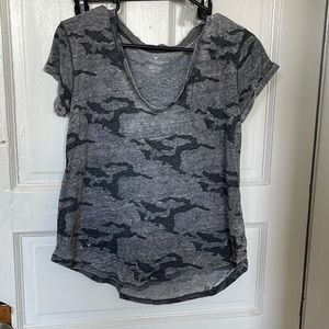 ❤️‍🔥American Eagle Grey Camo Tee